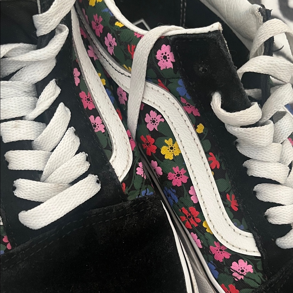 Vans Black Floral Old Skool Sneakers with White Stripe - Picture 3 of 9